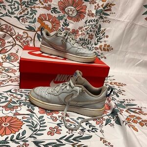 Children blue/ gray 🤷‍♀️ Air Force 1s- size 3.5 youth